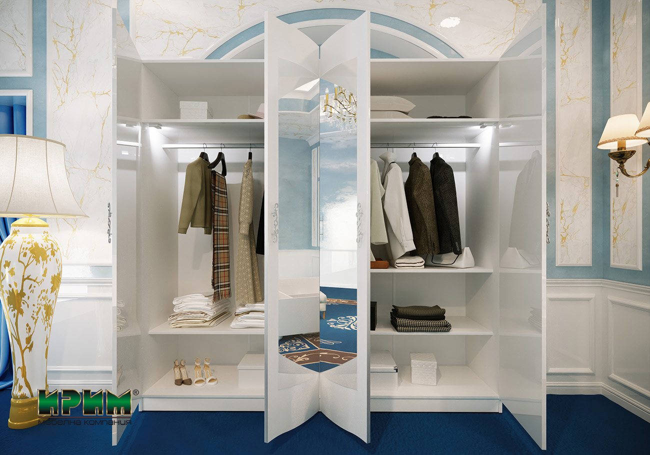 city_7034_garderob_open.jpg